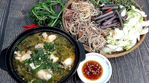 LẨU ẾCH LÁ GIANG