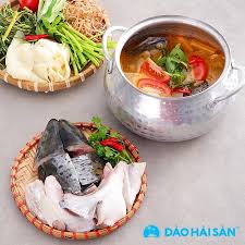 LẨU CÁ HỒI MĂNG CHUA